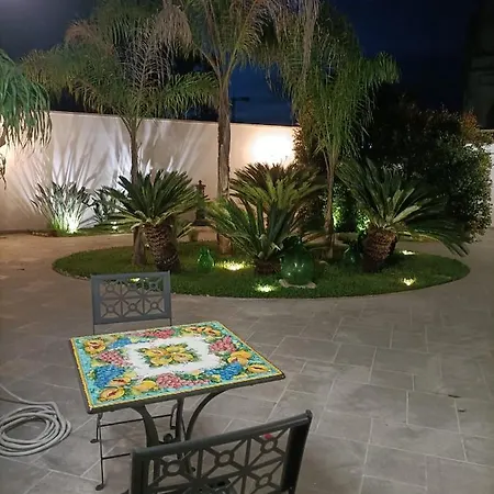 Bed & Breakfast Il Giardino Della Scuncerta 4*