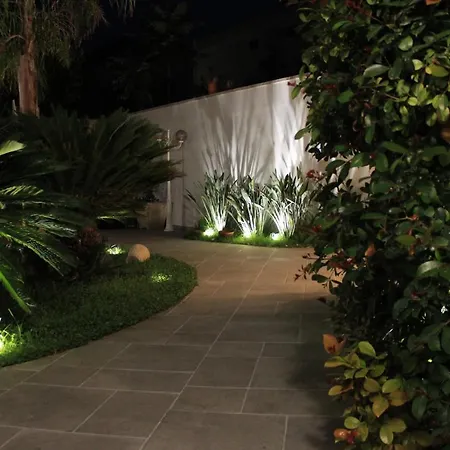 Bed & Breakfast Il Giardino Della Scuncerta 4*